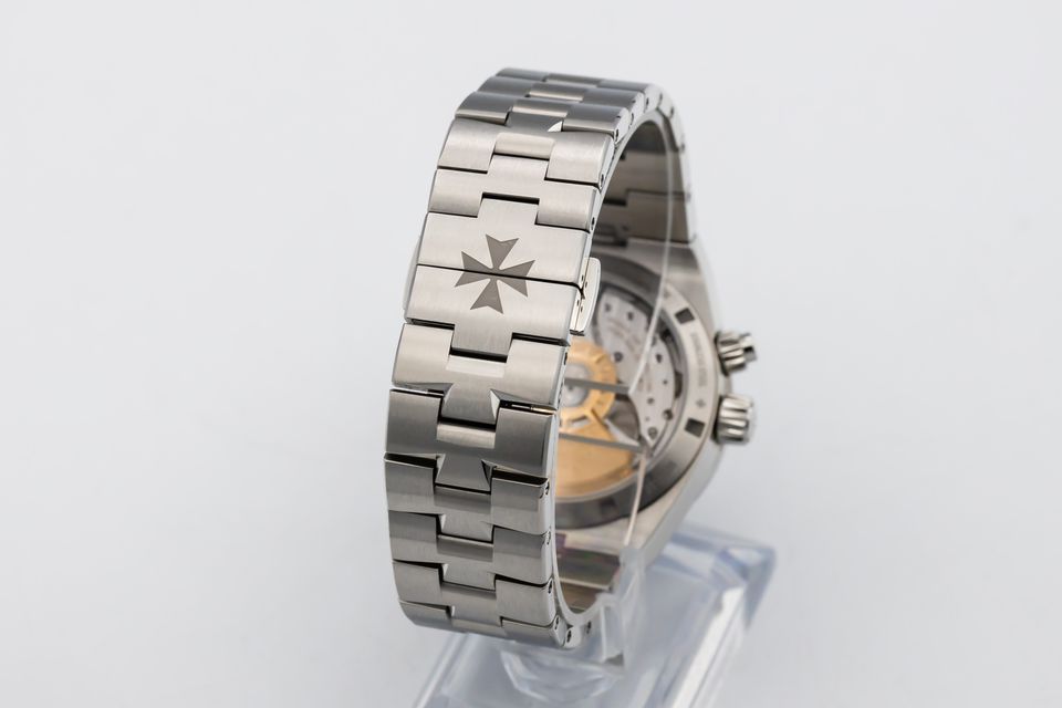 Vacheron Constantin Overseas 7900V/110A-B546 Image 3